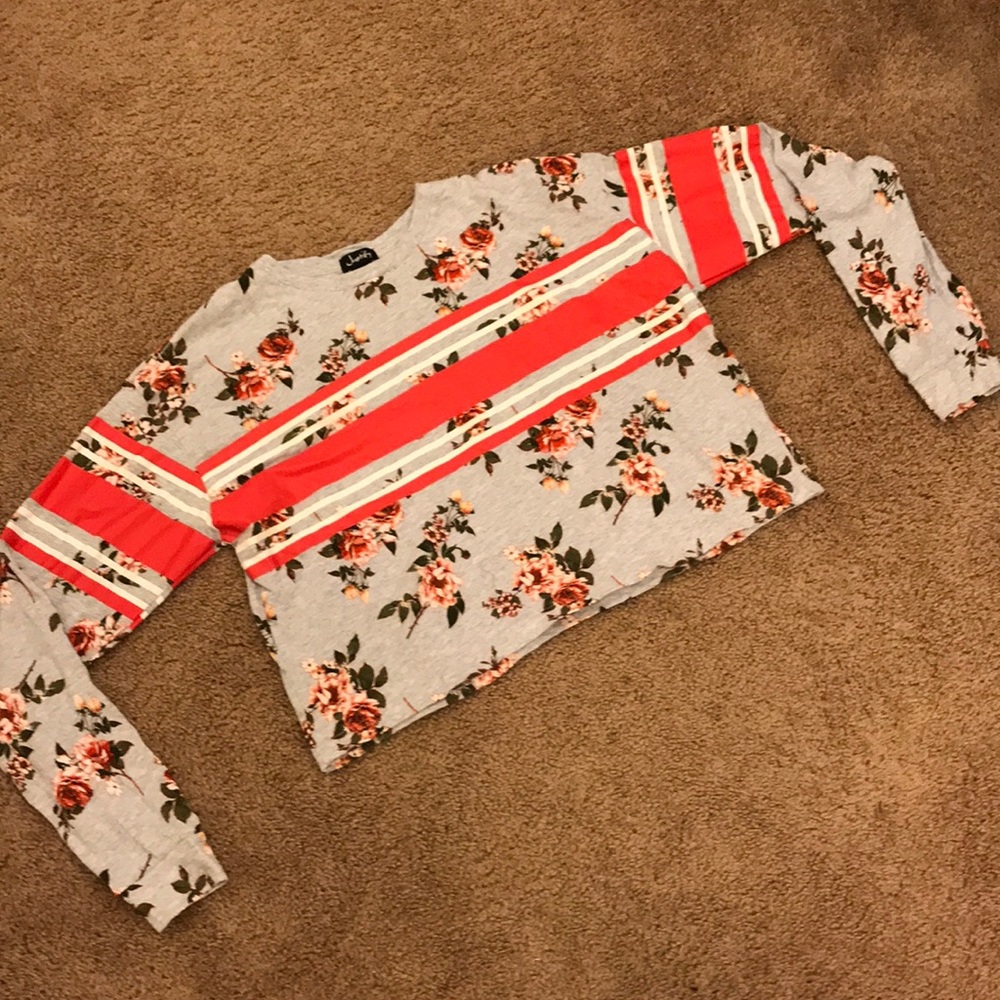 Fred Myers Justify pink floral long sleeve top.